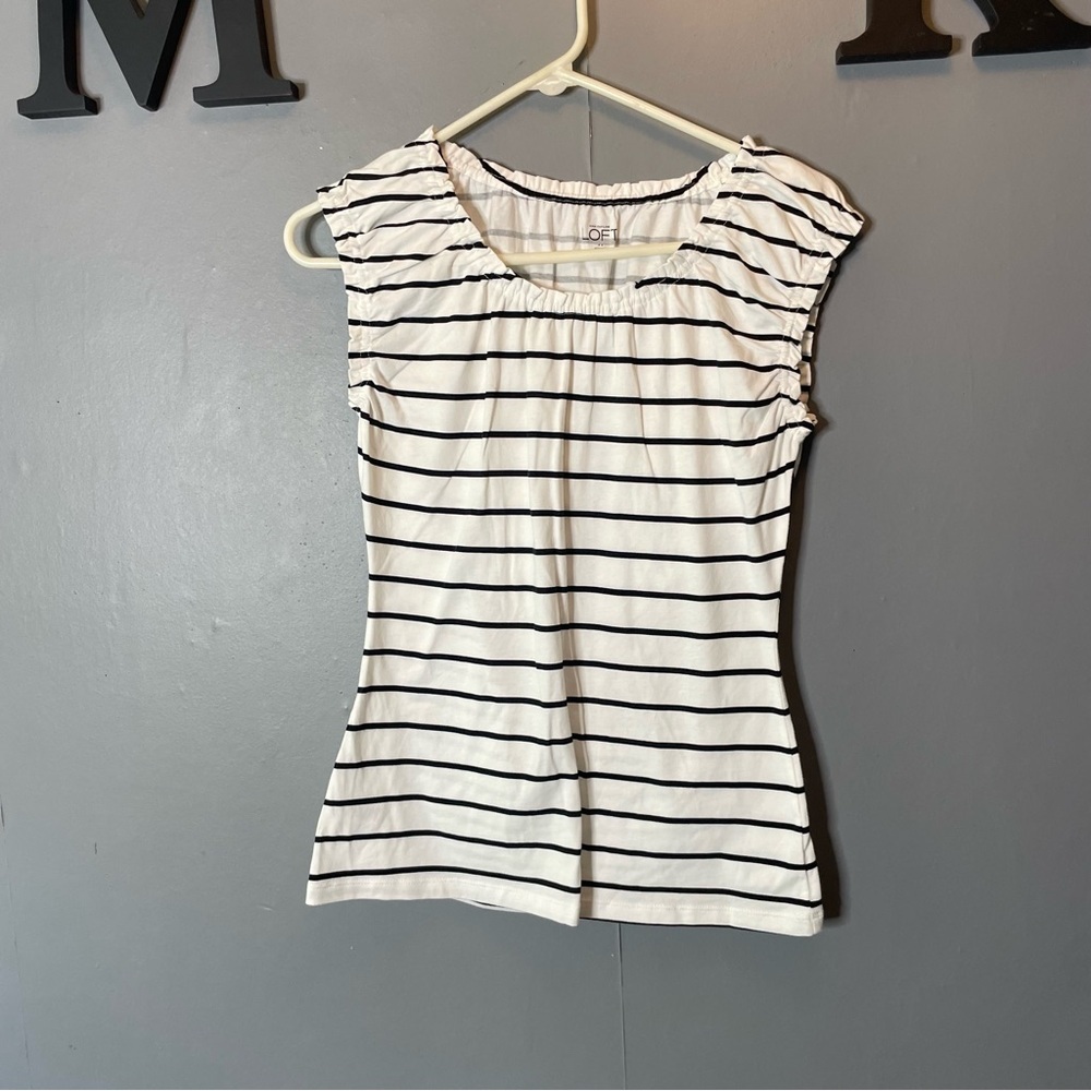 Loft Striped White and Black Women's Sleeveless Top size SP